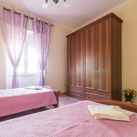 Casa Pineta 2 *
